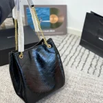 Effortlessly chic and distinctly iconic-box - Image 6