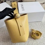 Adjustable strap length for versatile carrying styles. Genuine leather strap with box - Image 16