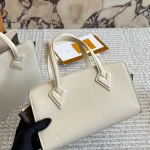 L's new arrival: Full-grain cowhide shoulder bag / handbag-box - Image 3