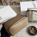 Puzzle-style Geometric Bag-box - Image 8