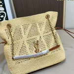 Woven tote bags: easy-to-match bags for your everyday look-box