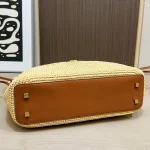 Woven tote bags: easy-to-match bags for your everyday look-box - Image 4