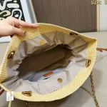 Woven tote bags: easy-to-match bags for your everyday look-box - Image 3