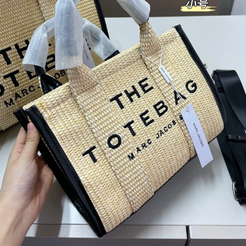13418639714498400 Raffia straw tote-no box - Image 1