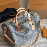 Denim Lover's Dream: Experience This Spacious Jean Tote-box