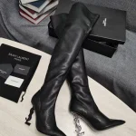 Lambskin knee-high boots, black heels. No returns or exchanges. Requires a 7-day customization period.-box