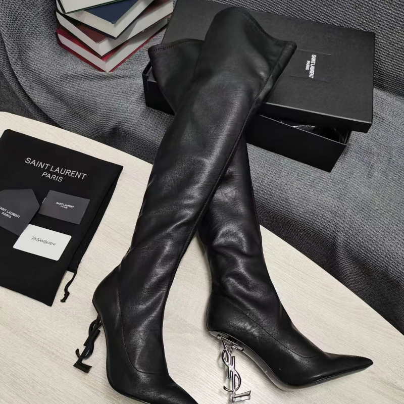 4693d530d6f7d7ffccca9b83ff0f1fe0 Lambskin knee-high boots, black heels. No returns or exchanges. Requires a 7-day customization period.-box - Image 1
