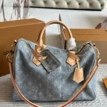 Denim Lover's Dream: Experience This Spacious Jean Tote-box - Image 6