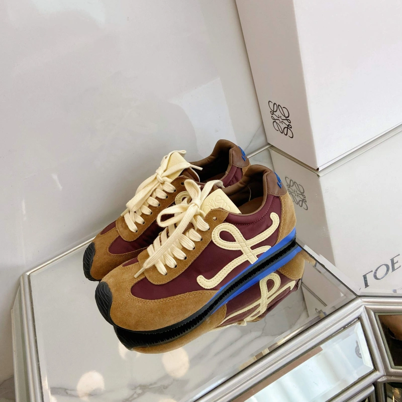 7a36125d3c9d203afece0a28980a52be Minimalist color-block sneakers-box - Image 1