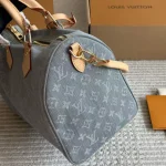 Denim Lover's Dream: Experience This Spacious Jean Tote-box - Image 4