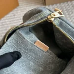 Denim Lover's Dream: Experience This Spacious Jean Tote-box - Image 3
