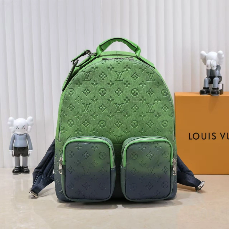 bab808cda7ee542b4a18087d04f84ffd The leather backpack is without a box - Image 1