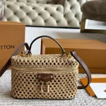 L's latest raffia bag-box - Image 2