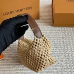 L's latest raffia bag-box - Image 7