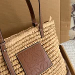 Summer is here, and you're still not rocking this stunning straw bag-box - Image 9