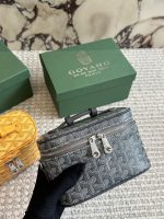 Toiletry & Cosmetic Bag with Box - Detachable Shoulder Strap & Handheld - Image 17