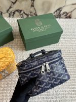 Toiletry & Cosmetic Bag with Box - Detachable Shoulder Strap & Handheld - Image 14