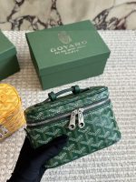 Toiletry & Cosmetic Bag with Box - Detachable Shoulder Strap & Handheld - Image 16