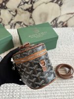 Toiletry & Cosmetic Bag with Box - Detachable Shoulder Strap & Handheld - Image 11