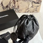Sheepskin Cloud Bag, Black Quilted-box - Image 6