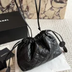 Sheepskin Cloud Bag, Black Quilted-box - Image 5