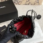 Sheepskin Cloud Bag, Black Quilted-box - Image 3