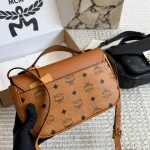 Perfect for daily commutes, dates, and more—easily handles any occasion-box - Image 4