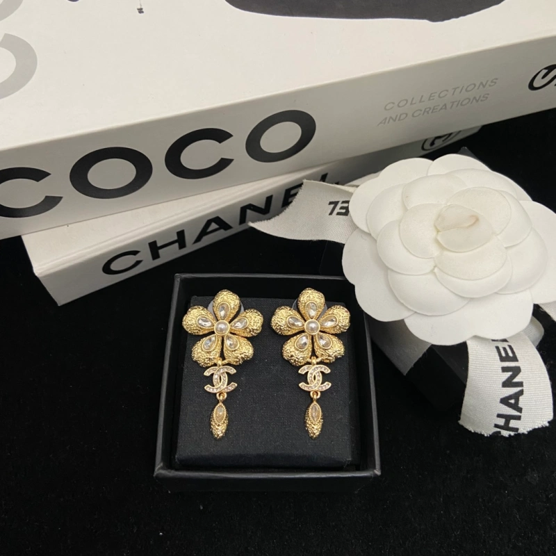13421044099269600 Double C Luxury Gold Flower & Wheat Stud Earrings-no box - Image 1
