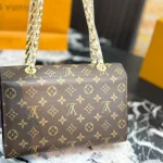 Chain-strap bag-no gift box - Image 5