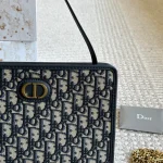 D home Oblique Chain Bag-box - Image 6