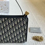 D home Oblique Chain Bag-box - Image 4