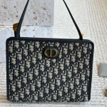 D home Oblique Chain Bag-box