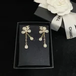 Four-Leaf Clover Tassel Double C Studs-no box - Image 6