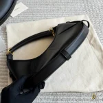 Leather with horn handles and antique gold buckles—vintage yet edgy-no box - Image 8