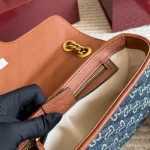 A total must-have. The ultimate Marmont: classic Double G upgraded, in real leather-box - Image 7