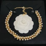 Heavy-duty Double C Pearl Necklace-box