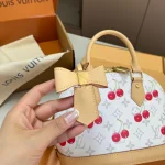 A petite and vintage shell bag-box - Image 7