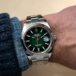Brand new timepiece-box