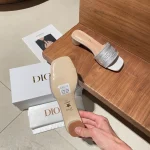 Three-Color Embroidered Round-Heel Slippers-box - Image 2