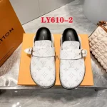 LV platform closed-toe slippers, casual Birkenstock slippers, new style, popular among online influencers. - Image 3