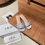 Three-Color Embroidered Round-Heel Slippers-box - Image 10