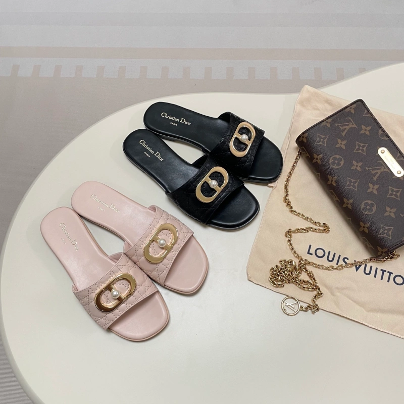 64d665bf9acacf373e500aad239d017b Pearl Embroidered Flats-box - Image 1