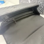 High-quality bag strap and box from a flash sale. - Image 10