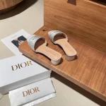 Three-Color Embroidered Round-Heel Slippers-box - Image 5