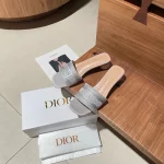 Three-Color Embroidered Round-Heel Slippers-box