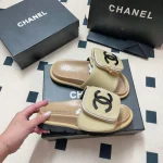 Beach sandals are a must-have for your trip-box - Image 11
