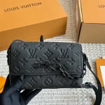 I got a versatile black men's bag-box - Image 2