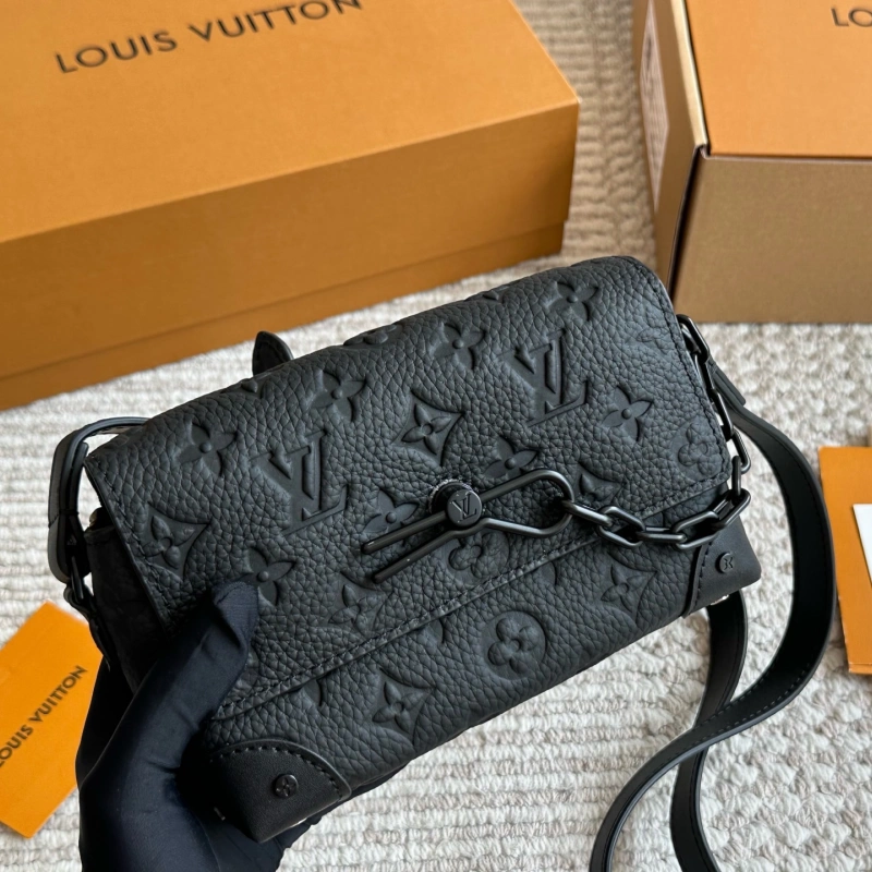 13422350840953200 I got a versatile black men's bag-box - Image 1