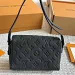 I got a versatile black men's bag-box - Image 5