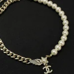 Five-Pointed Star Double-C Wing Pearl Necklace-box - Image 5